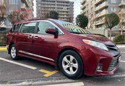 تويوتا سيينا